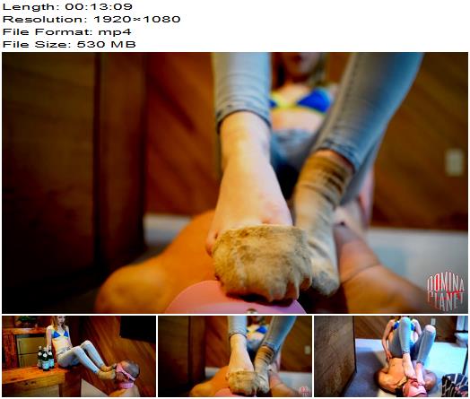 Domina Planet  Dirty Sock Cleaning Human Carpet Starring Queen Daisy Bean preview