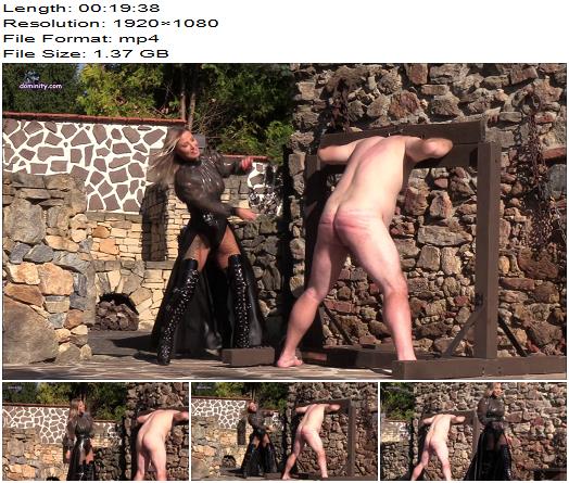 Mistress Vixen  Whipping Outdoors at The OWK preview