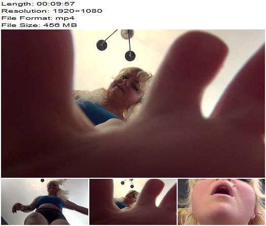 Southern Giantess  A Tiny Couple Gets Trapped Under Coras Mercy preview